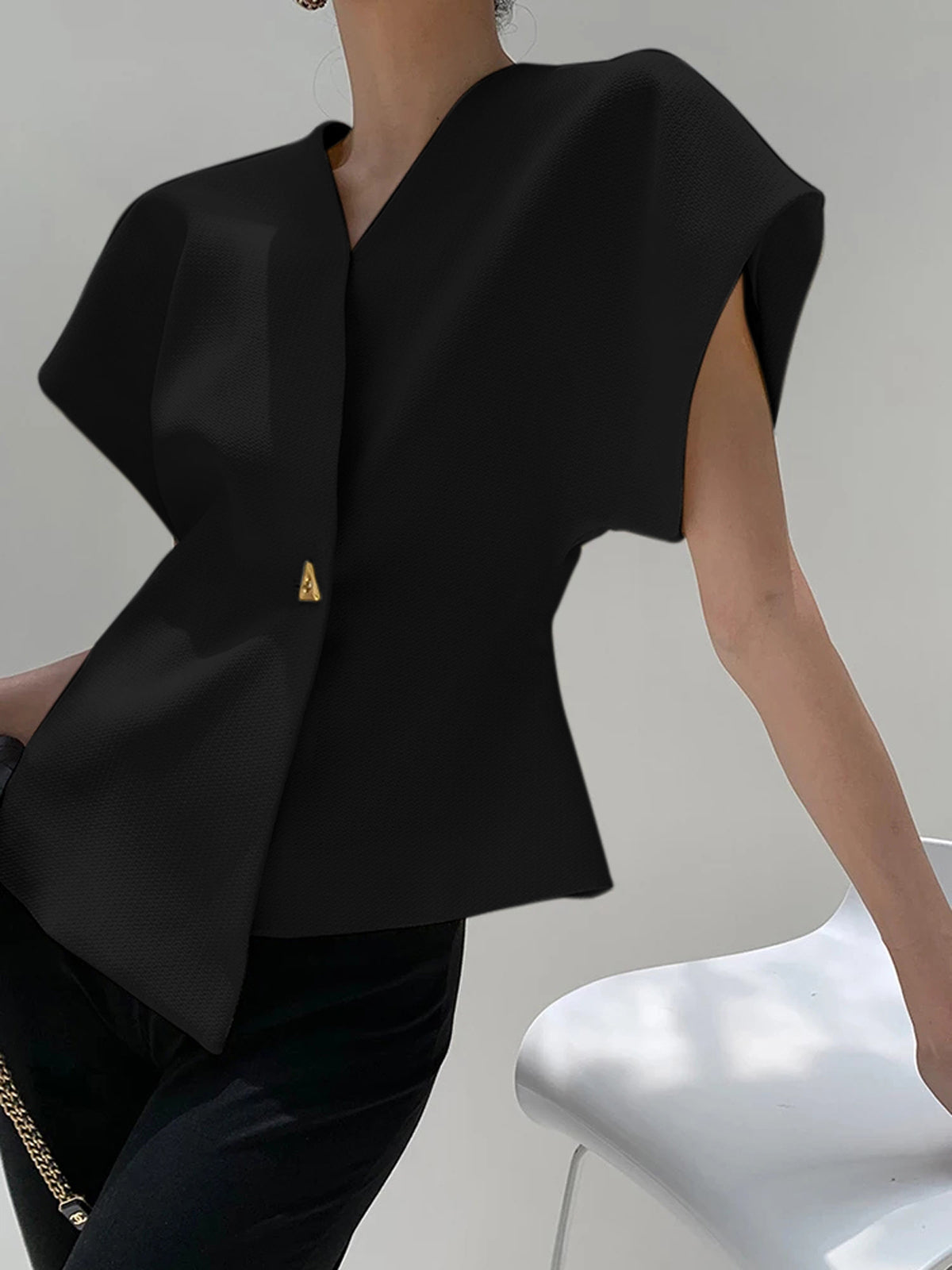 Rhenira - V-Neck Asymmetric Top